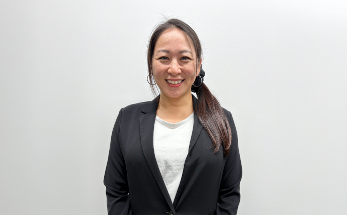 山崎 真里